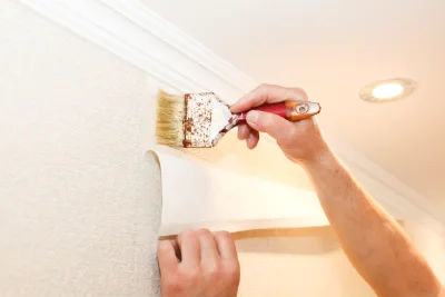 Pose de papier peint à Torchamp — revêtements muraux et toiles de verre